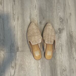 Dolce Vita Faux Raffia Mules size 6.5 Slip-On Loafers